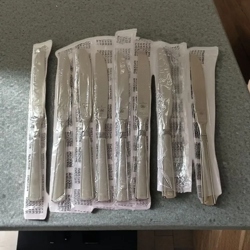 8 Pfaltzgraff Kenilworth Knives Knife Set Stainless Steel Solid Glossy‎ Flatware